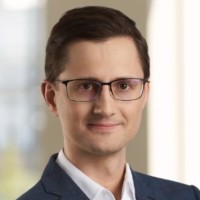  Łukasz K Kupień